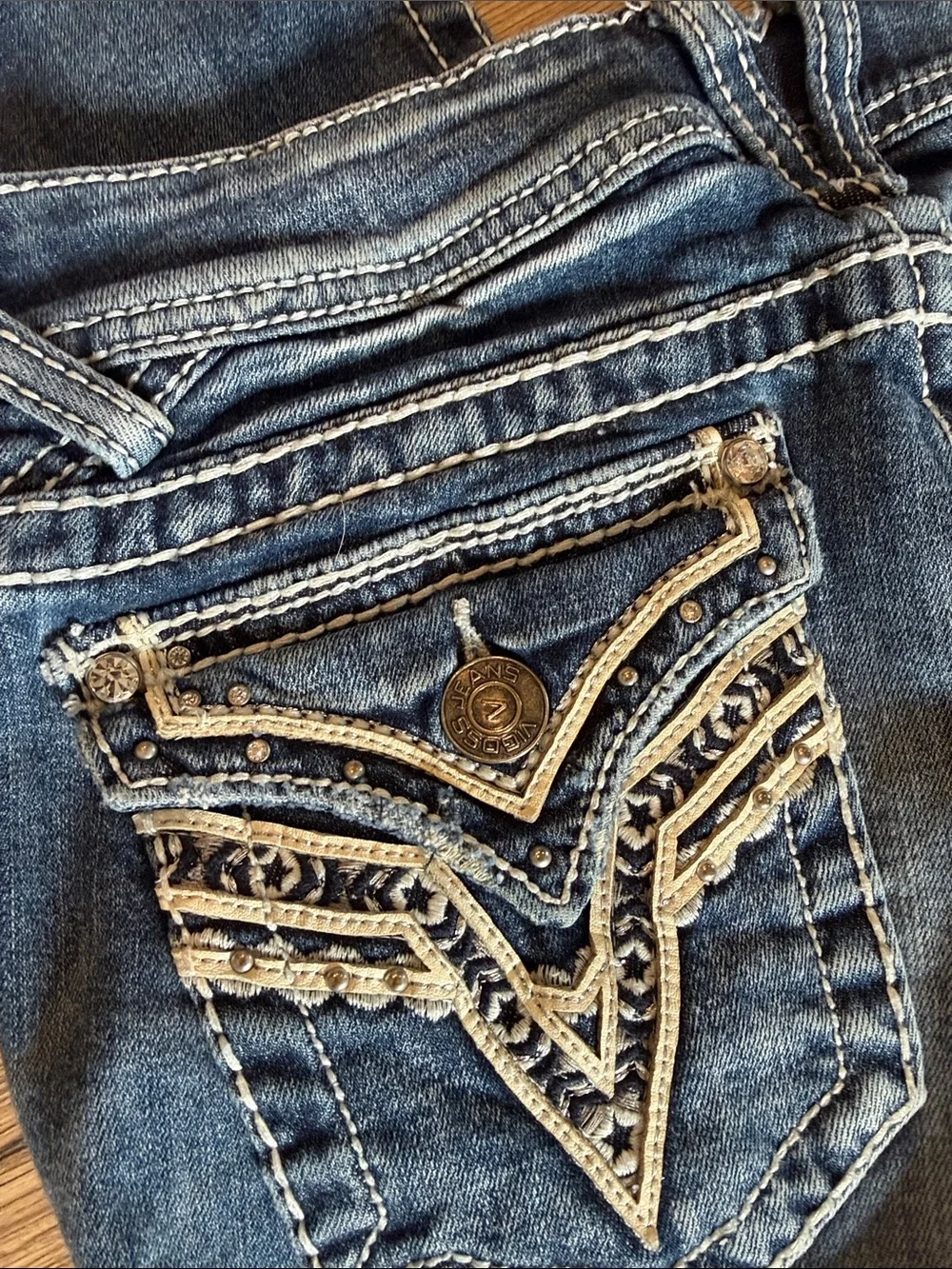 Vigoss capri sz 9 x 31 Women’s Dark Blue Distressed Jeans designer pant bling
